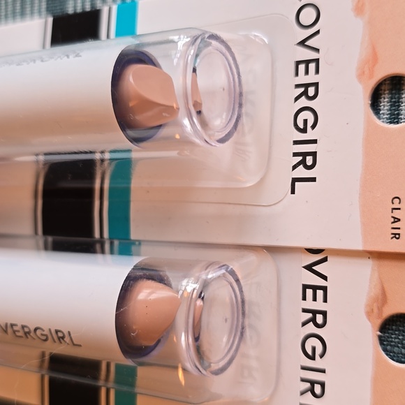 COVERGIRL BRAND WOMEN'S MAKEUP CONCEALER SMOOTHERS  BUNDLE OF 2 - Picture 7 of 8